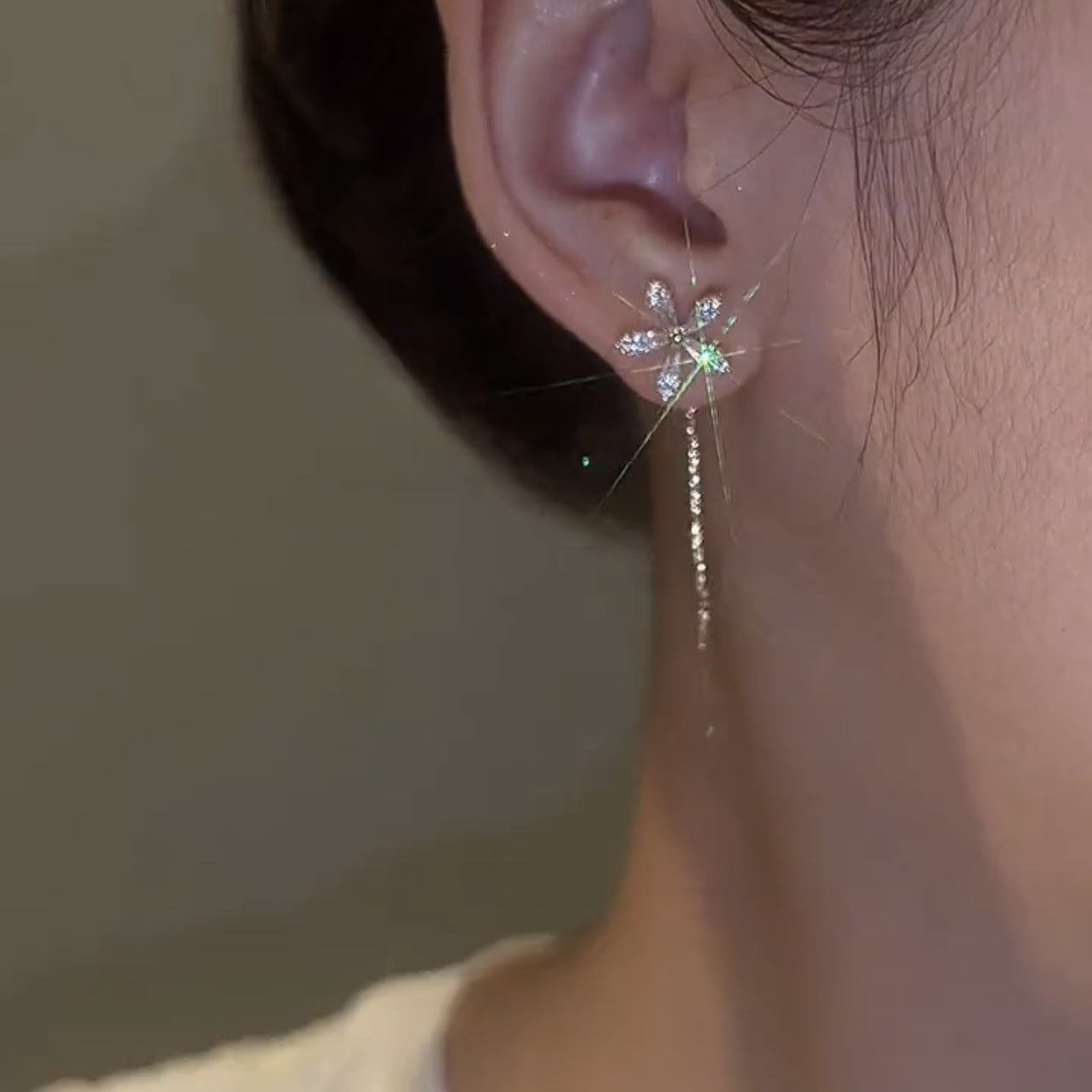 💥Black Friday Sales - 50% OFF💥Shiny Diamond Flower Earring Tassel