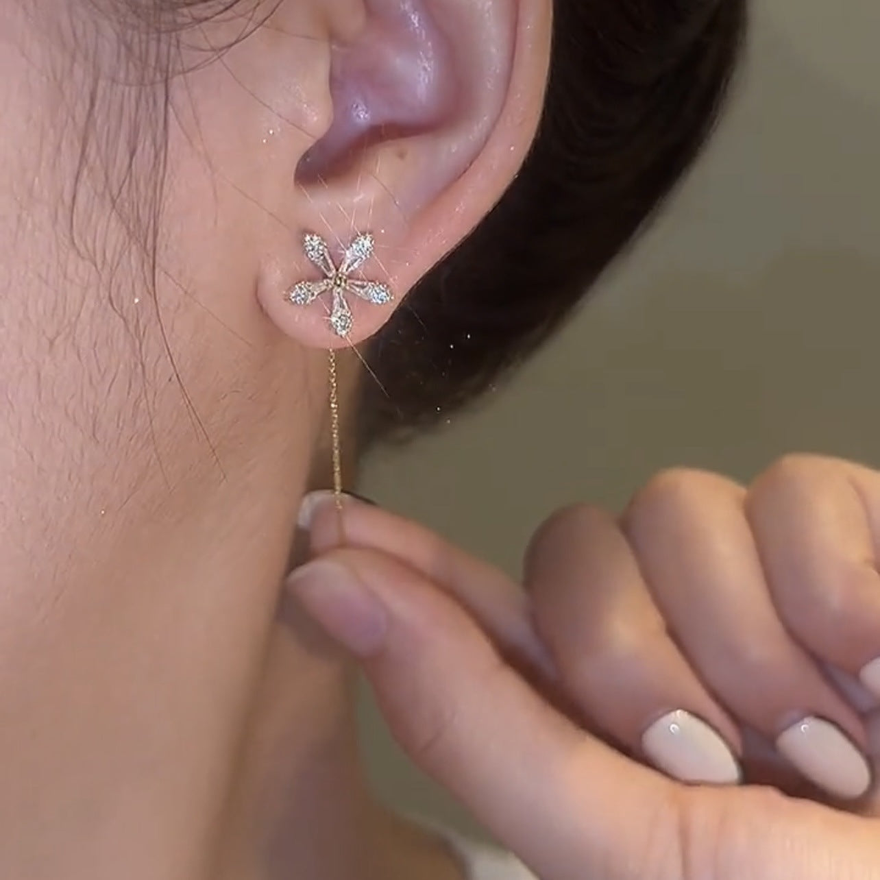 💥Black Friday Sales - 50% OFF💥Shiny Diamond Flower Earring Tassel