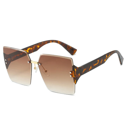 Women's Fashion Frameless Square Sunglasses